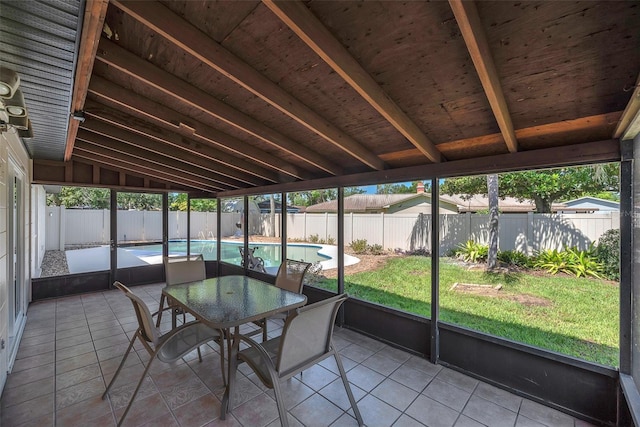 3840 Rolling Cir, Valrico, FL 33594 - sunroom with vaulted ceiling, plenty of natural light, and outdoor dining area
