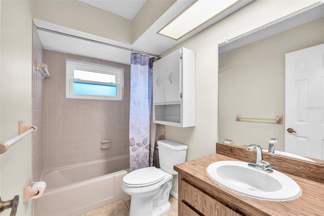 3840 Rolling Cir, Valrico, FL 33594 - bathroom featuring shower / tub combo, vanity, and tile patterned flooring