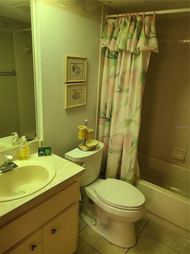 3849 Sailmaker Ln Unit 0, Holiday, FL 34691 - full bath with tile patterned floors, vanity, and shower / tub combo