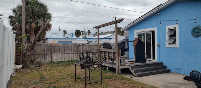 7623 Gulf Blvd, St Pete Beach, FL 33706 - view of fenced backyard
