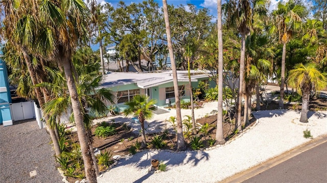112 7th St, Belleair Beach, FL 33786 - photo 1