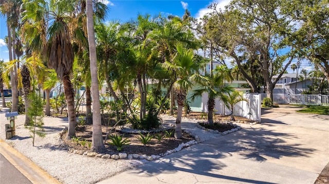 112 7th St, Belleair Beach, FL 33786 - photo 6