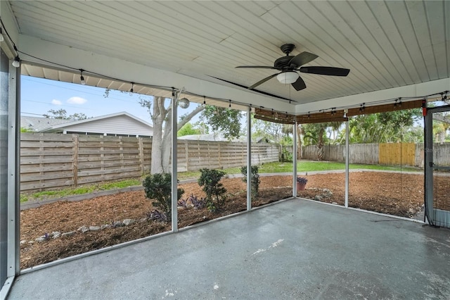 7108 14th Ave NW, Bradenton, FL 34209 - unfurnished sunroom featuring ceiling fan