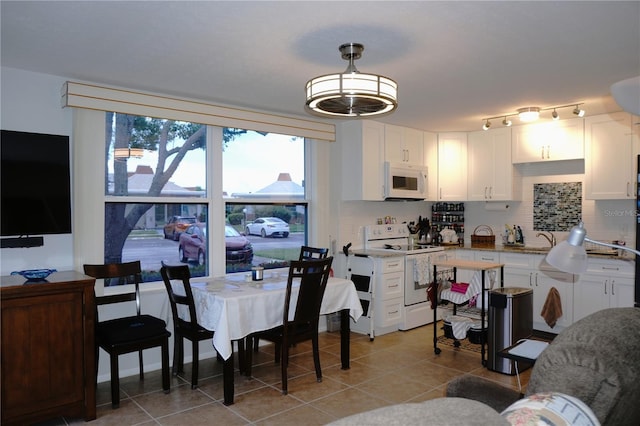 4346 Tahitian Gardens Cir Unit D, Holiday, FL 34691 - photo 6