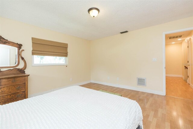 7734 Ashford Ct, Saint Petersburg, FL 33709 - photo 31