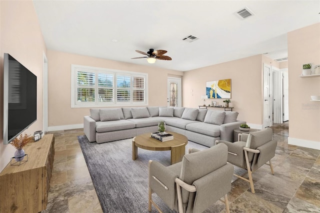 325 W Martin Luther King Jr Dr, Tarpon Springs, FL 34689 - photo 14