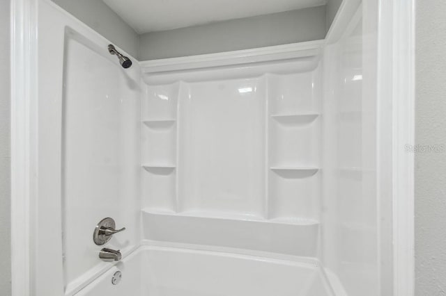 38323 11th Ave, Zephyrhills, FL 33542 - bathroom with bathtub / shower combination