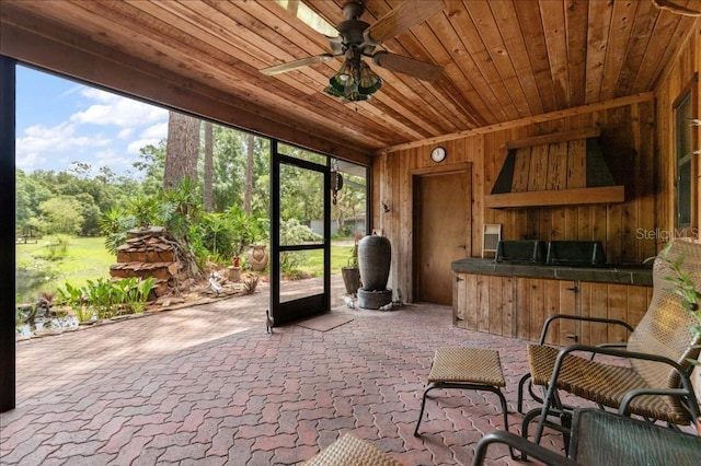 935 Ranch Rd, Tarpon Springs, FL 34688 - sunroom / solarium with healthy amount of natural light