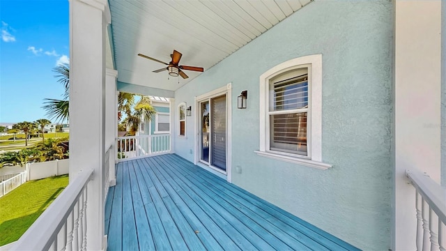 6545 Simone Shores Cir, Apollo Beach, FL 33572 - porch featuring ceiling fan