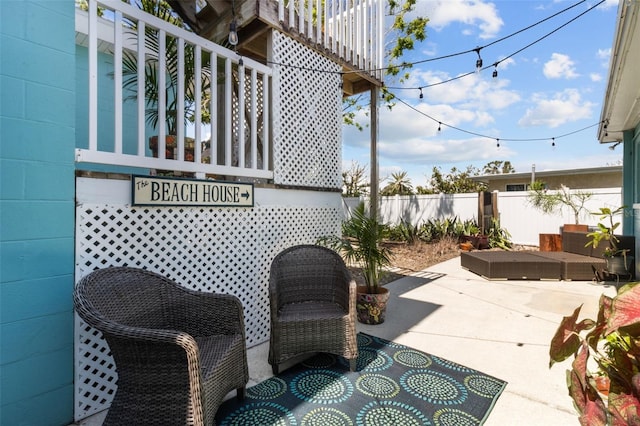 7950 Causeway Blvd N, Saint Petersburg, FL 33707 - view of patio / terrace featuring an outdoor living space