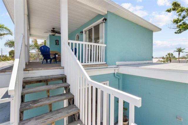 7950 Causeway Blvd N, Saint Petersburg, FL 33707 - view of stairs