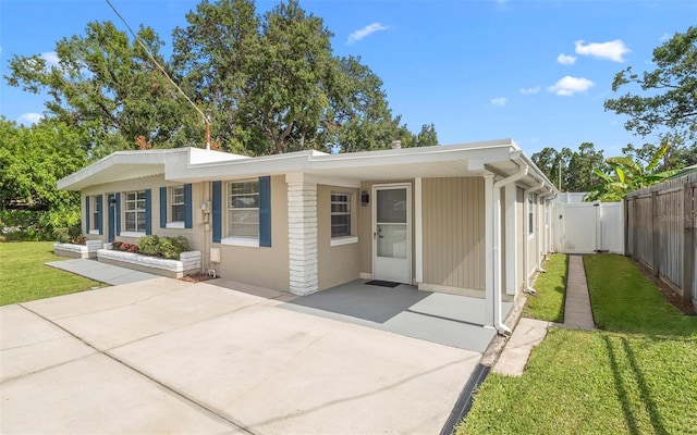 2614 W Idlewild Ave, Tampa, FL 33614 - view of front of home