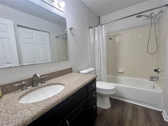 2400 Feather Sound Dr Unit 935, Clearwater, FL 33762 - full bath featuring wood finished floors, vanity, and shower / bathtub combination with curtain