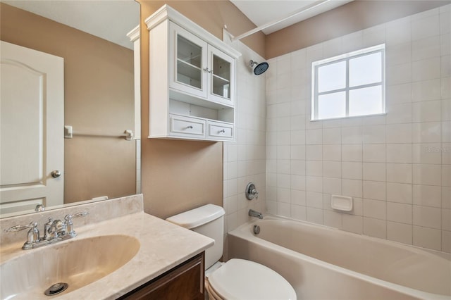10343 Avelar Ridge Dr, Riverview, FL 33578 - full bath with vanity and  shower combination