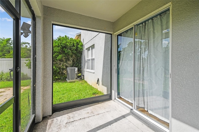 10343 Avelar Ridge Dr, Riverview, FL 33578 - view of unfurnished sunroom