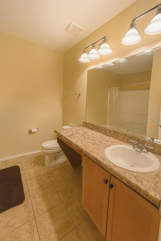 7618 Tangle Rush Dr, Gibsonton, FL 33534 - bathroom featuring tile patterned floors, vanity, and a shower with shower curtain