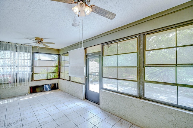 11070 Tilburg St, Spring Hill, FL 34608 - unfurnished sunroom with ceiling fan