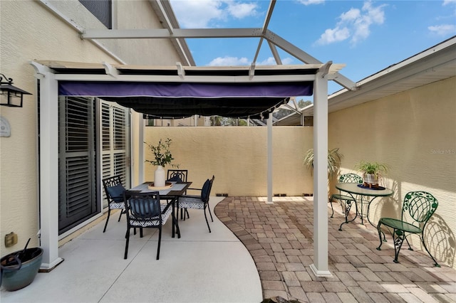 5642 Simonton St, Bradenton, FL 34203 - view of patio with outdoor dining space