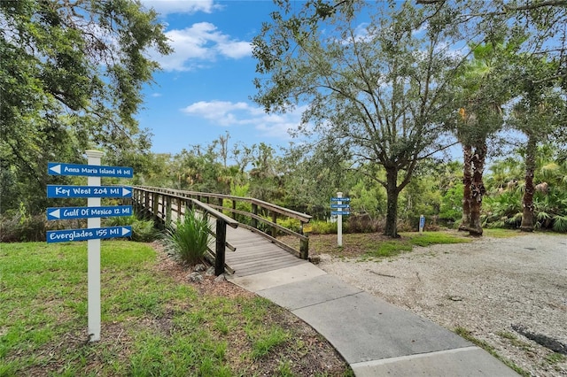 5642 Simonton St, Bradenton, FL 34203 - view of community