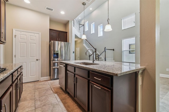 7508 Sea Lilly Ct, Apollo Beach, FL 33572 - photo 6