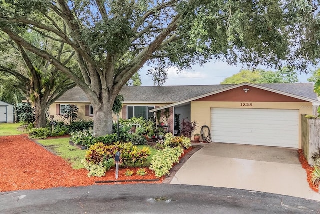 1328 Glenview Ln, Lakeland, FL 33813 - photo 1