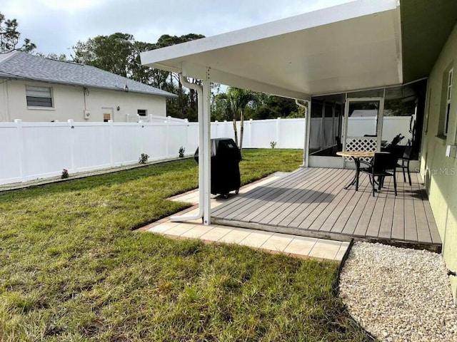 3856 Tarpon Rd, Venice, FL 34293 - fenced backyard with a deck