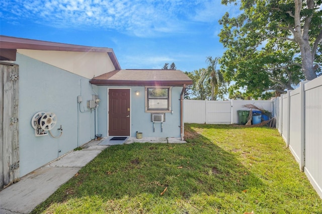 3302 69th St W, Bradenton, FL 34209 - entrance to property featuring stucco siding