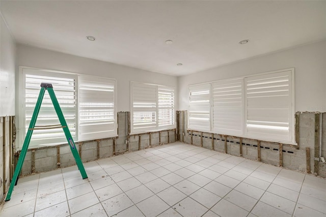 710 37th Ave NE, Saint Petersburg, FL 33704 - photo 17