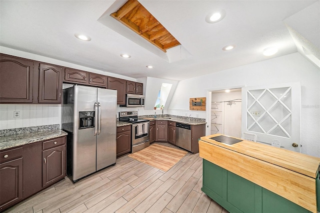 6830 Collingswood Ct, New Port Richey, FL 34655 - photo 14