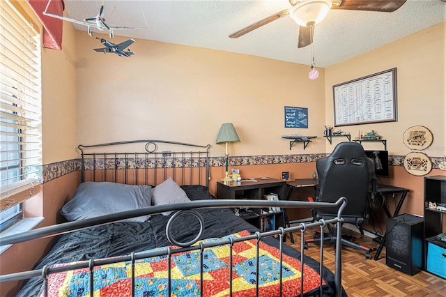 750 Caliente Dr, Brandon, FL 33511 - bedroom featuring a textured ceiling