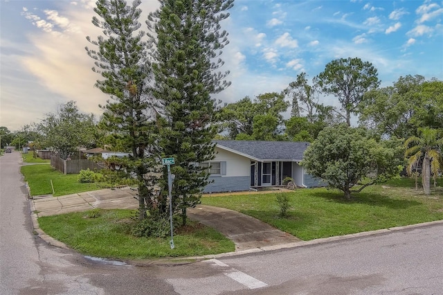 7922 Lilac Dr, Port Richey, FL 34668 - photo 33
