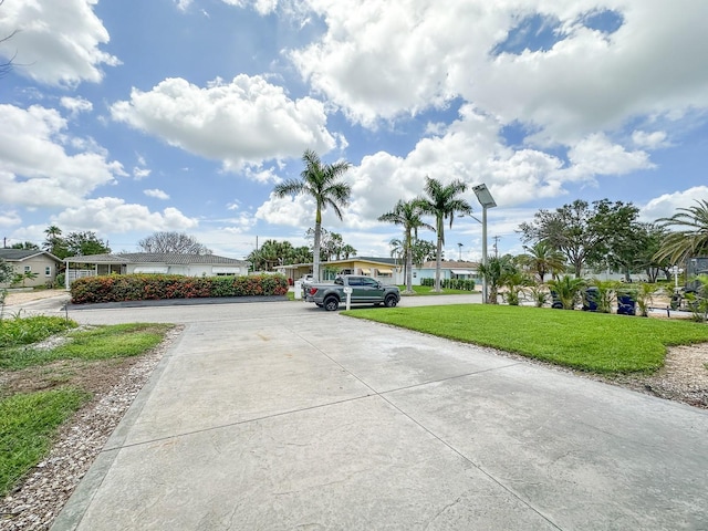 1431 Island Dr S, South Pasadena, FL 33707 - view of concrete driveway