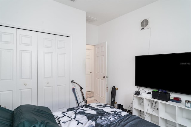 11444 Alachua Creek Ln, Riverview, FL 33579 - bedroom with a closet
