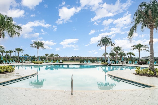 11444 Alachua Creek Ln, Riverview, FL 33579 - community pool with a patio area