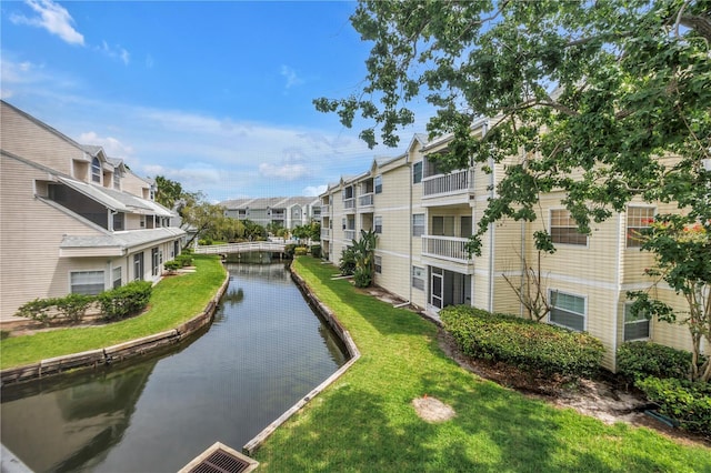6916 Stones Throw Cir N Unit 9207, Saint Petersburg, FL 33710 - view of community featuring a water view