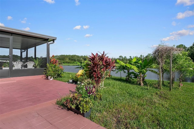 11303 Misty Moss Dr, Wimauma, FL 33598 - view of yard featuring a sunroom and a water view