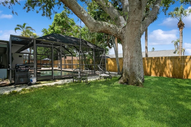 1304 63rd St NW, Bradenton, FL 34209 - fenced backyard with glass enclosure