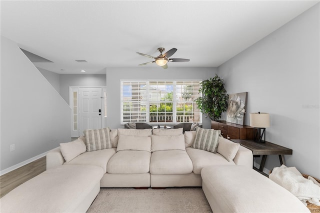 24934 Oakhaven Ct, Lutz, FL 33559 - photo 9