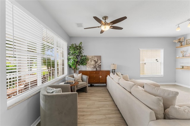 24934 Oakhaven Ct, Lutz, FL 33559 - photo 11