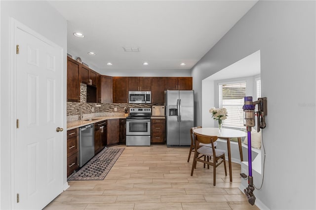 24934 Oakhaven Ct, Lutz, FL 33559 - photo 16