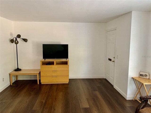 8760 Dr Martin Luther King Jr St N Unit 8760, Saint Petersburg, FL 33702 - photo 4