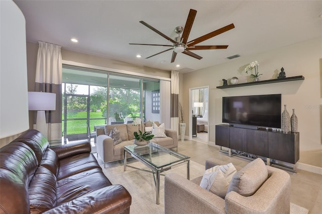 4905 Avila Lakes Dr, Wimauma, FL 33598 - photo 7