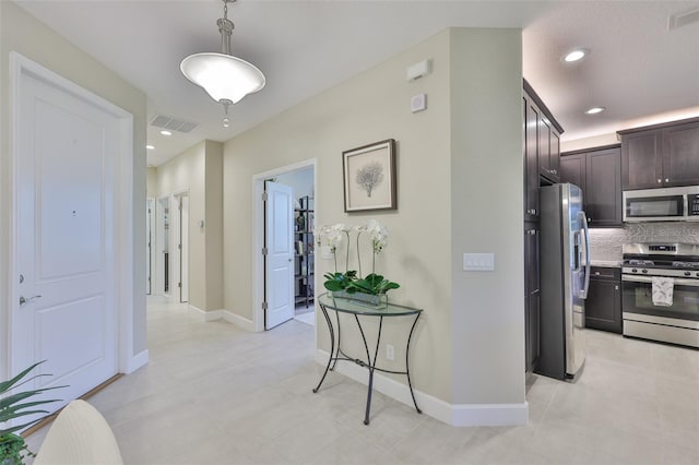 4905 Avila Lakes Dr, Wimauma, FL 33598 - photo 19