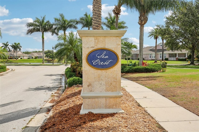 221 Sunset Crest Ct, Apollo Beach, FL 33572 - community / neighborhood sign featuring a residential view and a lawn