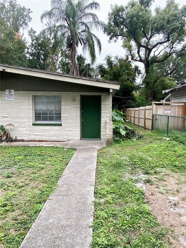 913 E 123rd Ave, Tampa, FL 33612 - photo 3