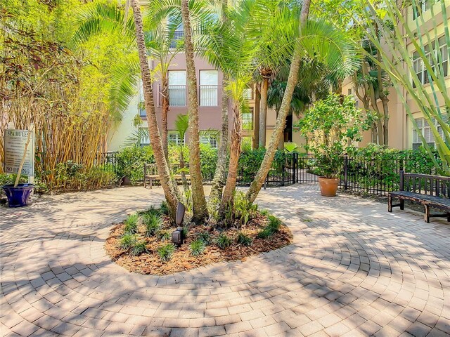501 S Moody Ave Unit 1130, Tampa, FL 33609 - view of property's community