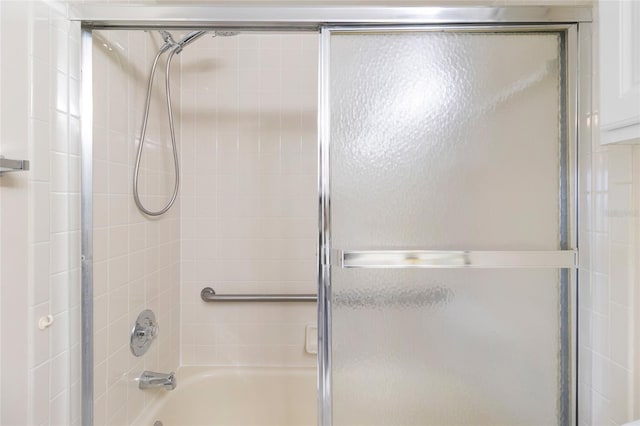 2231 Utopian Dr E Unit 307, Clearwater, FL 33763 - full bathroom featuring enclosed tub / shower combo