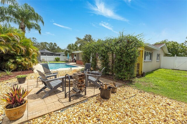 1132 Gershwin Dr, Largo, FL 33771 - view of swimming pool featuring a fenced backyard and a patio