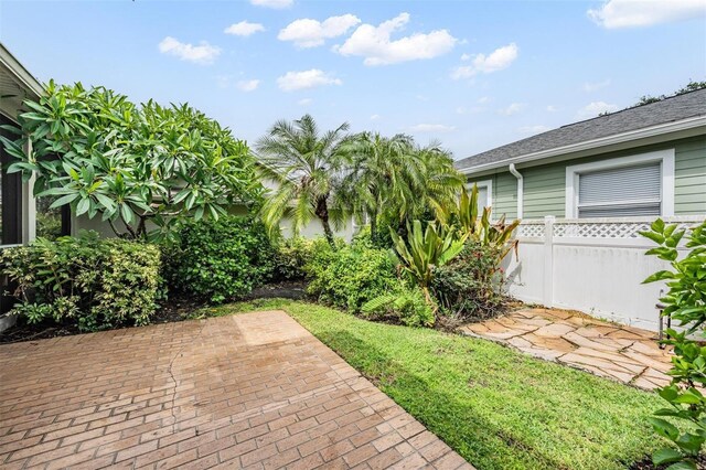 10305 Marchmont Ct, Tampa, FL 33626 - photo 20