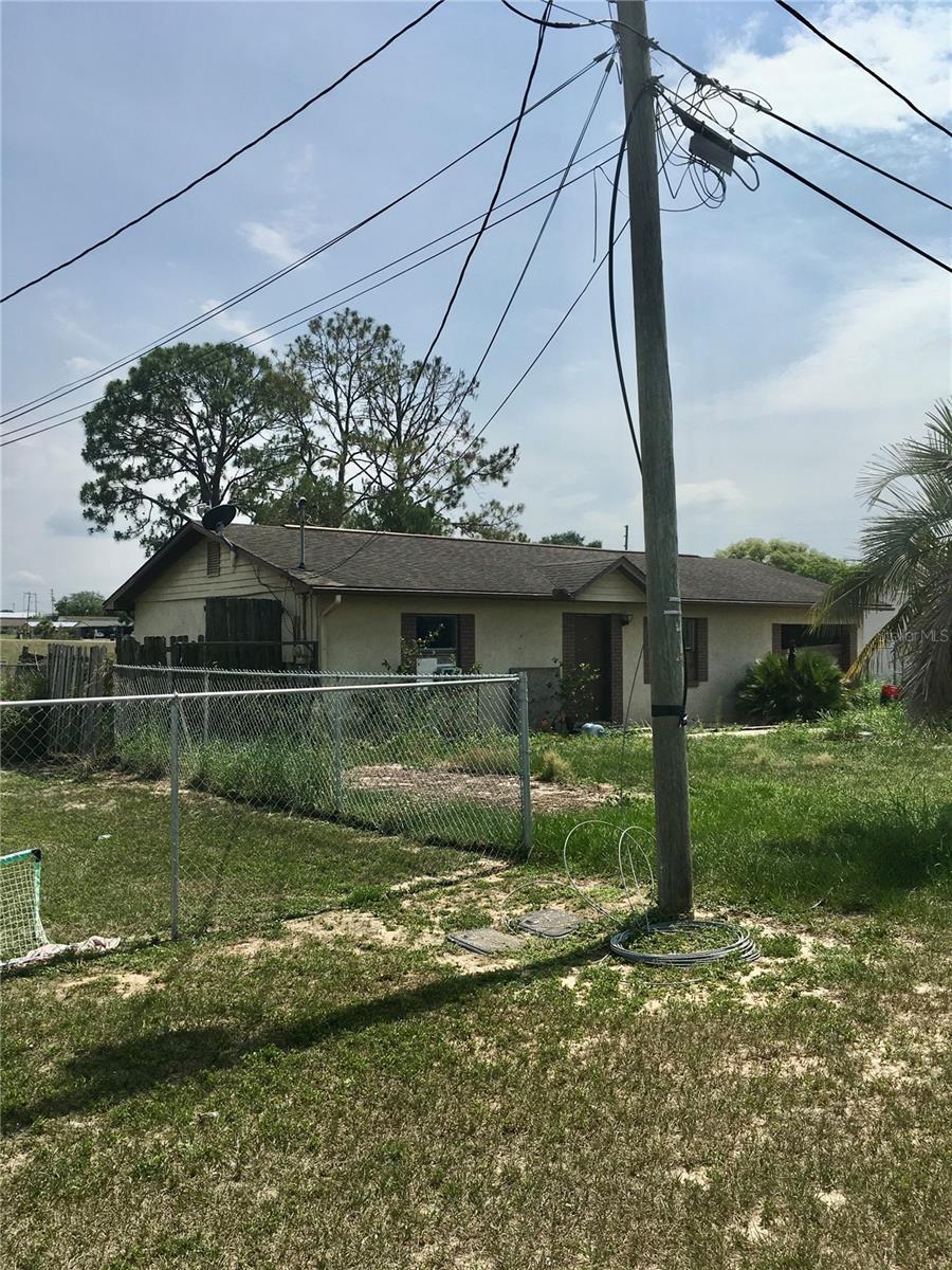 2532 Elm Ave, Lake Wales, FL 33898 - ranch-style home featuring stucco siding
